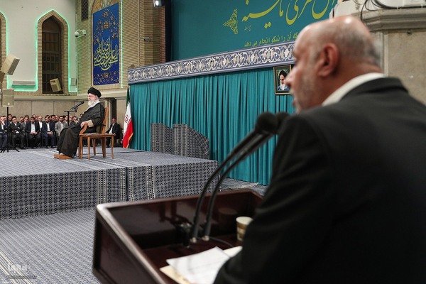 دیدار هزاران نفر از کارگران سراسر کشور با رهبر معظم انقلاب