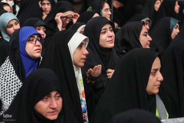 دیدار هزاران نفر از کارگران سراسر کشور با رهبر معظم انقلاب