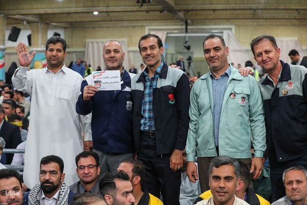 دیدار هزاران نفر از کارگران سراسر کشور با رهبر معظم انقلاب