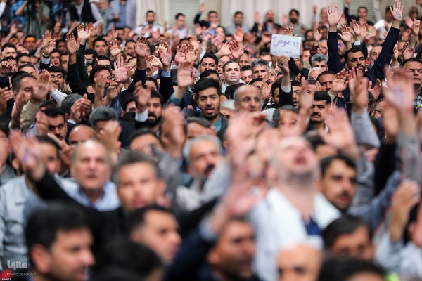 دیدار هزاران نفر از کارگران سراسر کشور با رهبر معظم انقلاب