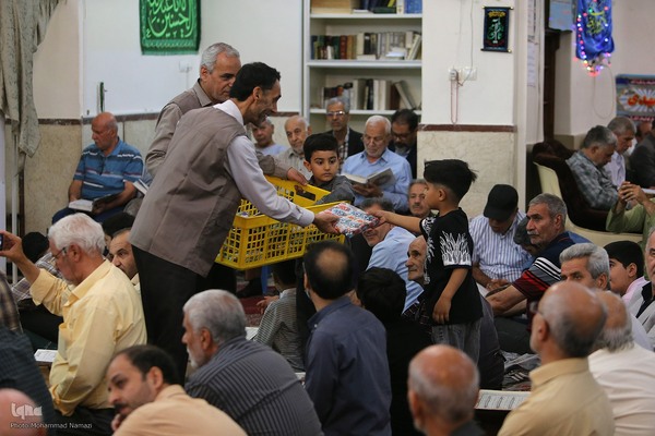 جشن ختم قرآن جلسه حسین اخوان‌اقدم