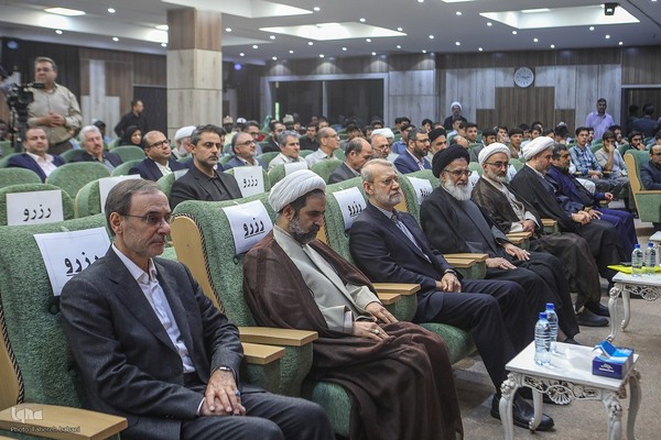 آیین گرامیداشت روز استاد و تکریم از مقام معلم