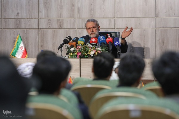 علی لاریجانی مشاور محترم مقام معظم رهبری و عضو شورای عالی انقلاب فرهنگی