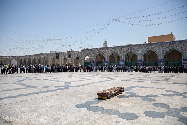مراسم تشییع محمدحسین حشمت‌پور در حرم رضوی