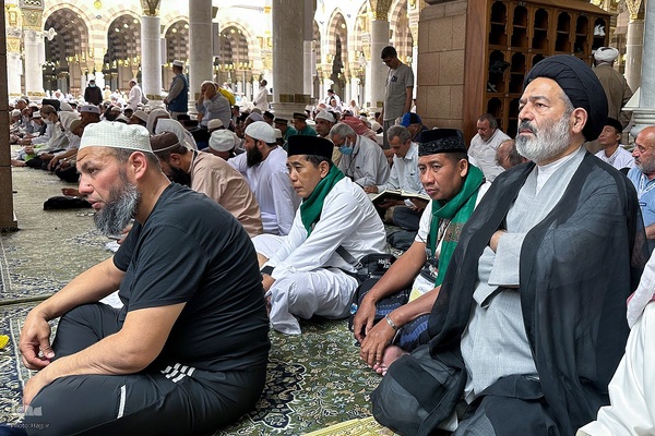 نماز جماعت در مسجد النبی