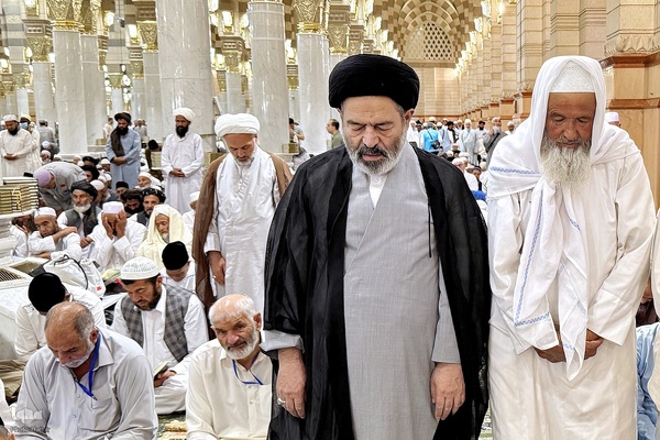 نماز جماعت در مسجد النبی