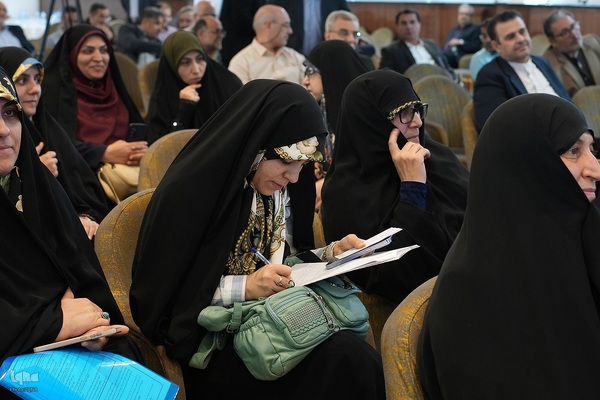 نشست تخصصی داوران سطح یک و پیشکسوتان مسابقات قرآنی کشور