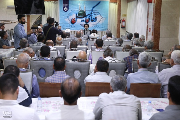 مراسم دعای کمیل زائران ایرانی در مدینه منوره