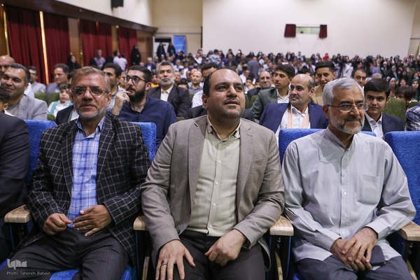 همایش تجلیل از حافظان کانون الزهرا مؤسسه مهد قرآن