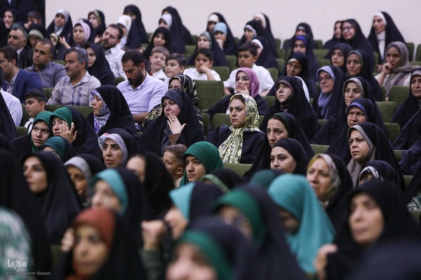 همایش تجلیل از حافظان کانون الزهرا مؤسسه مهد قرآن