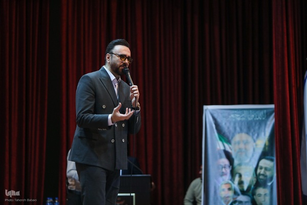 همایش تجلیل از حافظان کانون الزهرا مؤسسه مهد قرآن