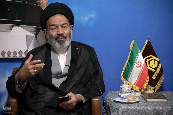 دیدار قاریان گروه نور حج تمتع ۱۴۰۴ با نماینده ولی فقیه در امور حج و زیارت