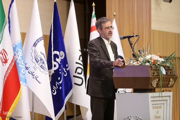 علی منتظری در افتتاحیه همایش ملی تجارب مسئولیت اجتماعی