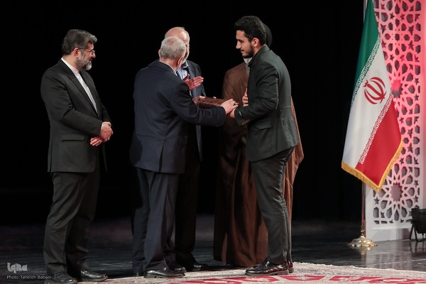 اجرای سمفونی پرواز به یاد شهدای خدمت در تالار وحدت