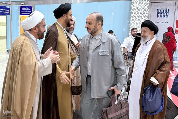 ورود نمایندگان دفاتر آیات و مراجع عظام تقلید به مدینه