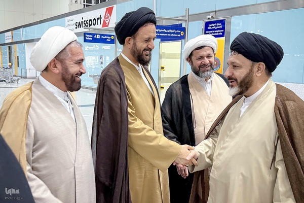 ورود نمایندگان دفاتر آیات و مراجع عظام تقلید به مدینه