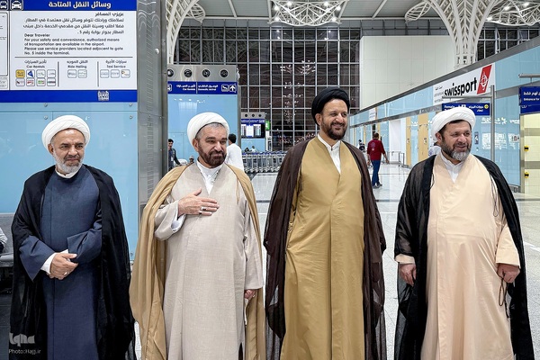 ورود نمایندگان دفاتر آیات و مراجع عظام تقلید به مدینه