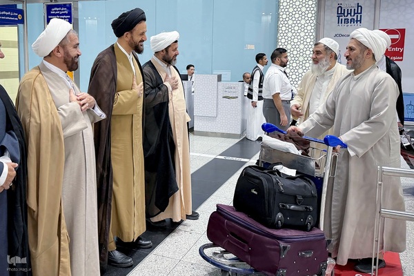 ورود نمایندگان دفاتر آیات و مراجع عظام تقلید به مدینه