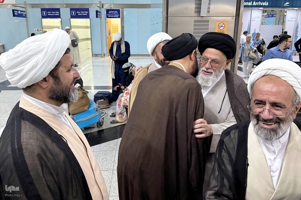ورود نمایندگان دفاتر آیات و مراجع عظام تقلید به مدینه