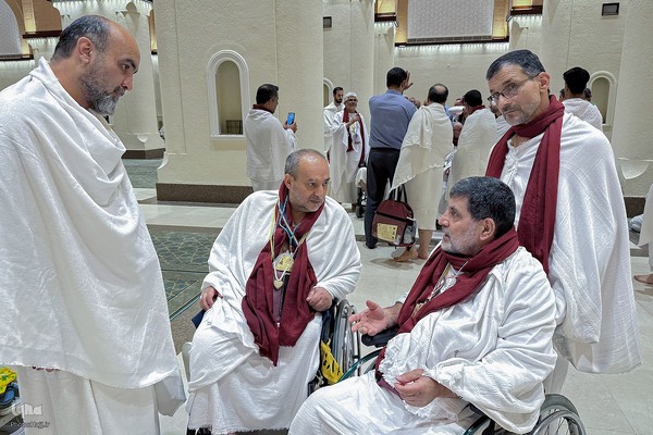 کاروان ویژه جانبازان احرام بستند و عازم بیت الله الحرام شدند