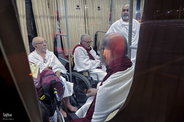 کاروان ویژه جانبازان احرام بستند و عازم بیت الله الحرام شدند