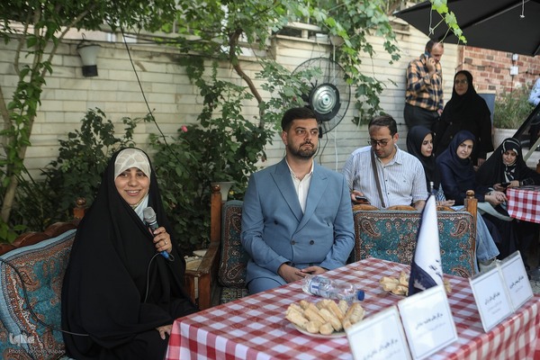 هم‌اندیشی صاحب‌نظران کسب‌وکارهای قرآنی در چهلمین نشست کافه محفل