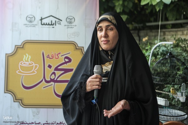 هم‌اندیشی صاحب‌نظران کسب‌وکارهای قرآنی در چهلمین نشست کافه محفل