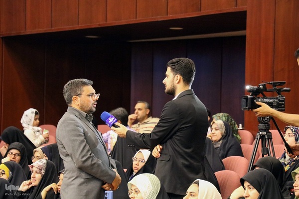 آئین اختتامیه بخش آوایی خواهران بیست و نهمین جشنواره قرآن وعترت وزارت بهداشت در زنجان