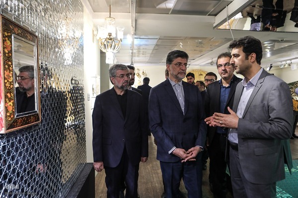 افتتاح نمایشگاه فرنود هشت