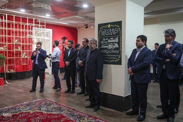 افتتاح نمایشگاه فرنود هشت