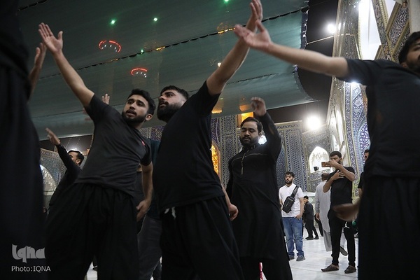 عزاداری شب شهادت امام جواد(ع) در حرم حضرت معصومه(س)