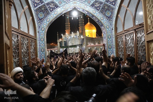 عزاداری شب شهادت امام جواد(ع) در حرم حضرت معصومه(س)