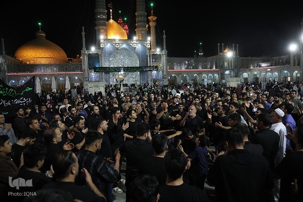 عزاداری شب شهادت امام جواد(ع) در حرم حضرت معصومه(س)
