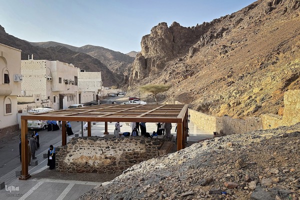 مسجد الفسخ و شکاف کوه اُحد؛ دو یادگار از نبرد احد