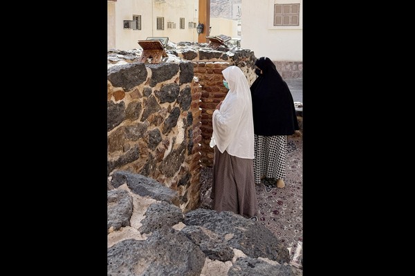 مسجد الفسخ و شکاف کوه اُحد؛ دو یادگار از نبرد احد