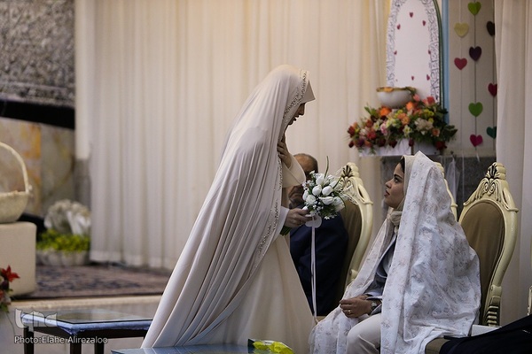 زیر سایه ضریح