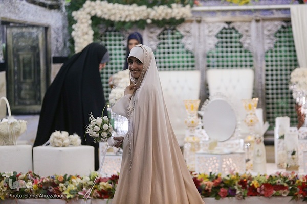 زیر سایه ضریح