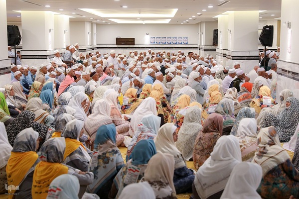 همایش سراسری زائران ایرانی اهل سنت