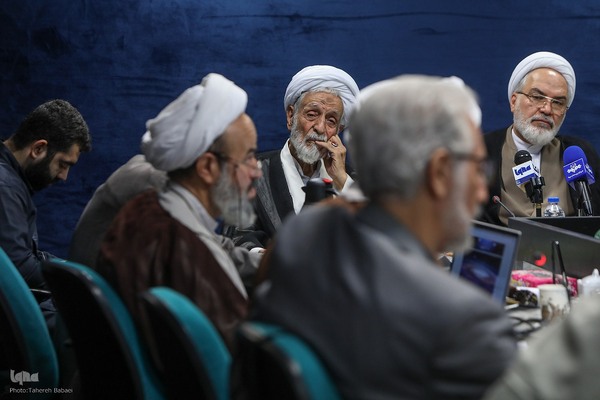 نشست هم‌اندیشی صاحبنظران و فعالان مردمی نهج‌البلاغه