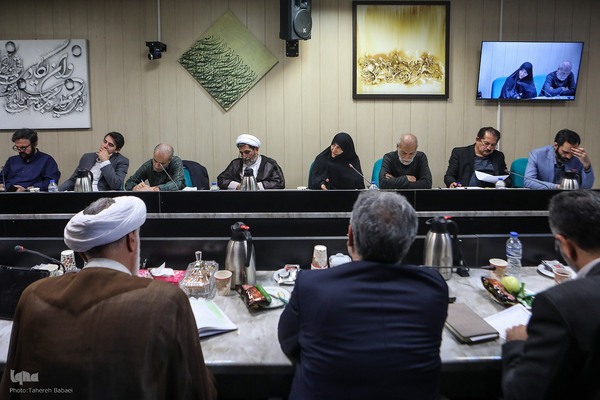 نشست هم‌اندیشی صاحبنظران و فعالان مردمی نهج‌البلاغه