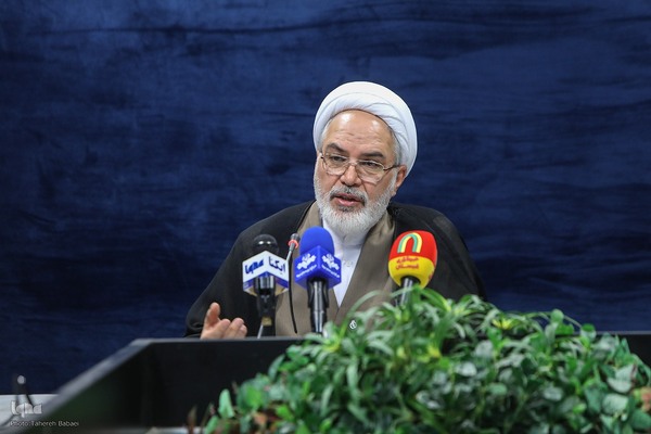 نشست هم‌اندیشی صاحبنظران و فعالان مردمی نهج‌البلاغه