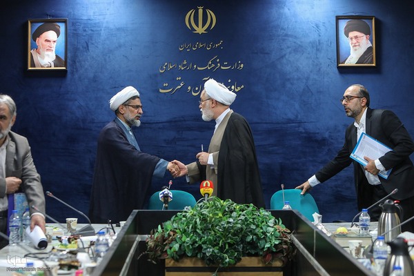 نشست هم‌اندیشی صاحبنظران و فعالان مردمی نهج‌البلاغه