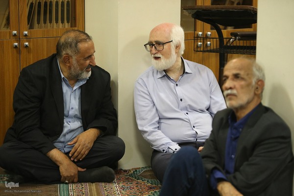 مراسم شعرخوانی آئینی به‌مناسبت رحلت امام خمینی (ره)