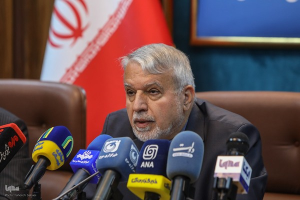 نشست رسانه‌ای وزیر میراث فرهنگی، گردشگری و صنایع دستی