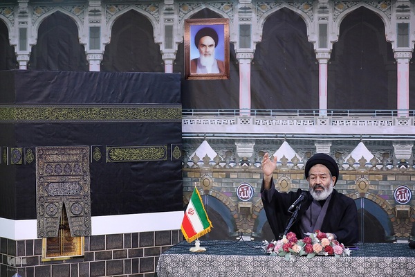 دیدار علمای اهل سنت با سرپرست حجاج ایرانی در مکه