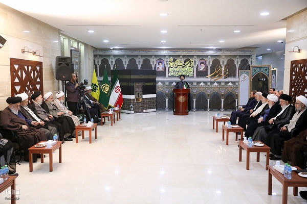 دیدار نمایندگان مراجع عظام تقلید با سرپرست حجاج ایرانی