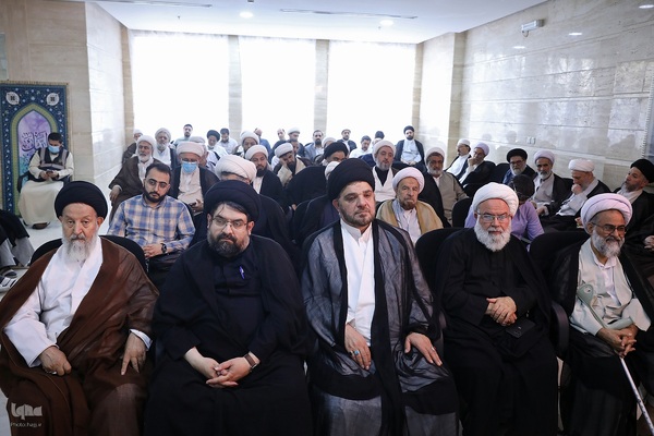دیدار نمایندگان مراجع عظام تقلید با سرپرست حجاج ایرانی