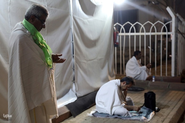 آوای دعای امام حسین (ع) در دل عرفات؛ شب بی‌نهایت نیاز