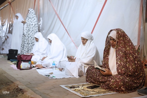 آوای دعای امام حسین (ع) در دل عرفات؛ شب بی‌نهایت نیاز