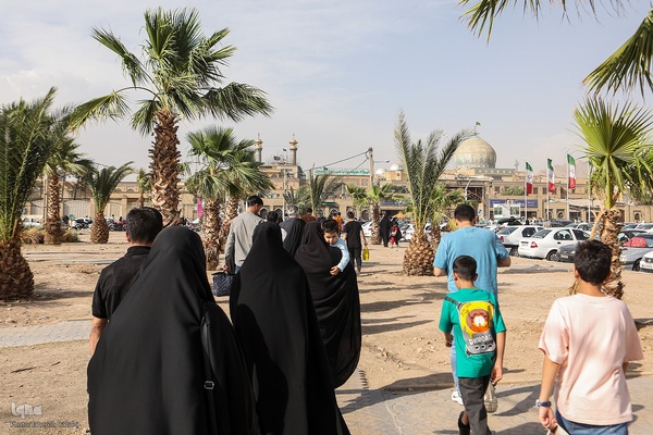 اجتماع پرشور دلدادگان حسینی در حرم عبدالعظیم (ع)؛ طنین دعای عرفه در قبله تهران